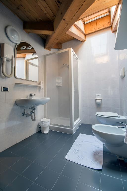 Garni Castel Ferari Hotel Tuenno Quarto foto